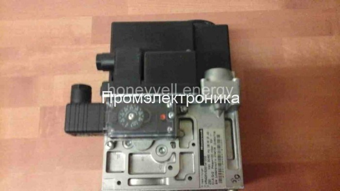 Газовый клапан Honeywell VR425AE10040000